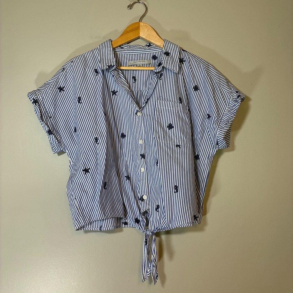 Marc New York Andrew Marc Striped Sea Life Embroidered Tie Front Shirt XL